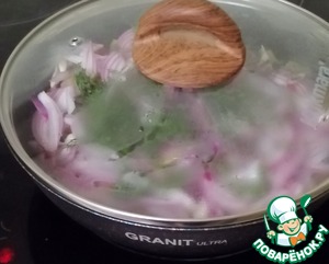 Баклажаны тушёные, с маринованными луком Баклажаны тушёные, с маринованными луком