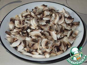 Киш с грибами и курицей Киш с грибами и курицей