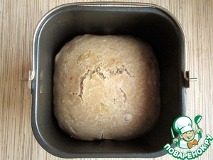 Хлеб на закваске с жареным луком