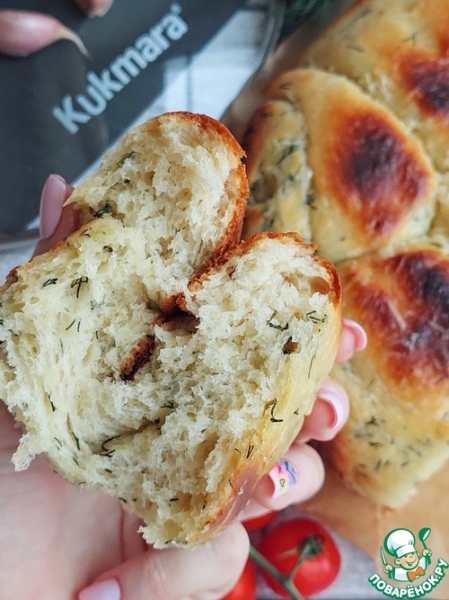 Булочки с зеленью и чесноком на сковороде Булочки с зеленью и чесноком на сковороде