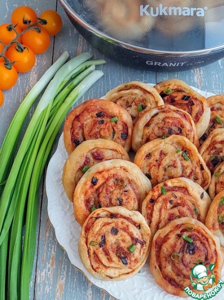 Лепешки с фаршем и зелёным луком