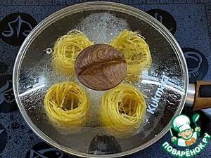 Феттучини с грибами и беконом