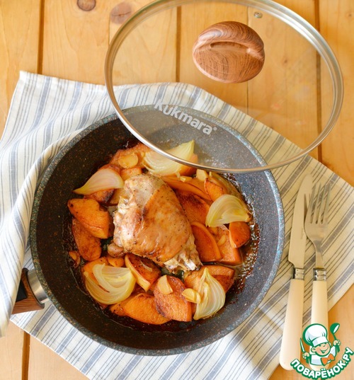 Голень индейки с айвой