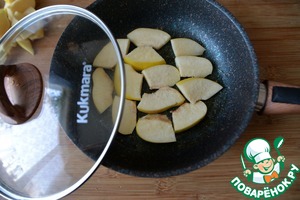 Голень индейки с айвой