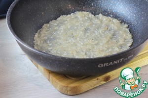 Яблочная пастила с кокосовой стружкой на сковороде