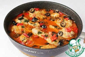 Курица с овощами и маслинами