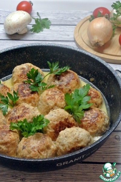 Куриные шарики с грибами и капустой