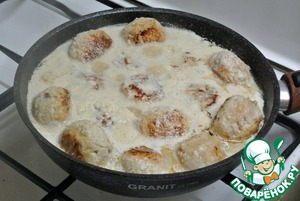 Куриные шарики с грибами и капустой