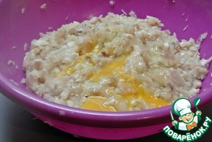 Куриные шарики с грибами и капустой