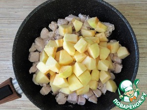 Куриный крамбл с яблоками и гранатом Куриный крамбл с яблоками и гранатом