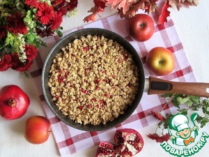 Куриный крамбл с яблоками и гранатом Куриный крамбл с яблоками и гранатом