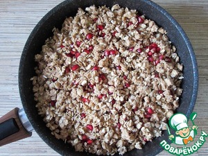 Куриный крамбл с яблоками и гранатом Куриный крамбл с яблоками и гранатом