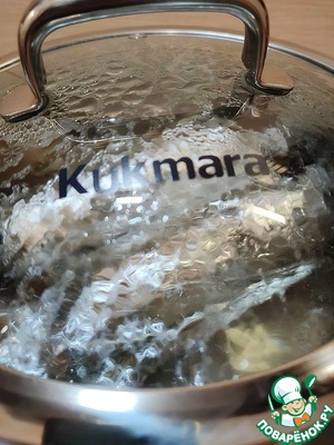 Куриный рулет: два варианта начинки Куриный рулет: два варианта начинки