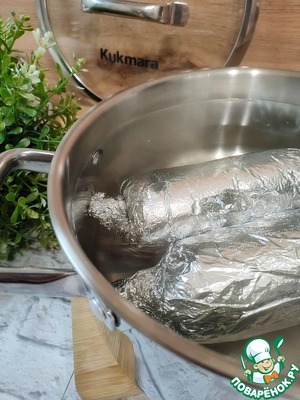 Куриный рулет: два варианта начинки Куриный рулет: два варианта начинки