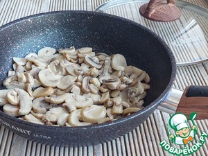 Нут с грибами в сметанном соусе