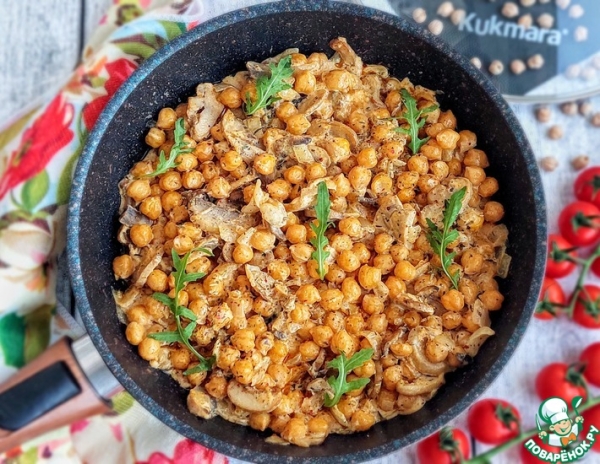 Нут с грибами в сметанном соусе