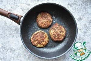 Оладьи из цветной капусты с греческим соусом Оладьи из цветной капусты с греческим соусом