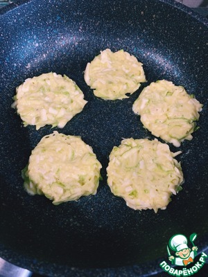 Оладьи из кабачков с сыром