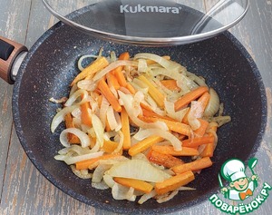 Овощи запеченые с консервированным тунцом