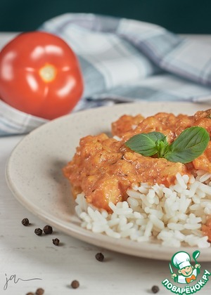 Пангасиус в сметанно-томатном соусе