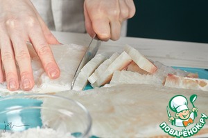 Пангасиус в сметанно-томатном соусе