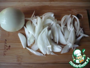 Печень куриная в сливочно-луковом соусе