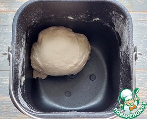 Пельменные рулетики с мясом и овощами