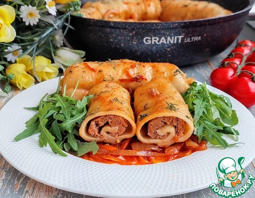 Пельменные рулетики с мясом и овощами