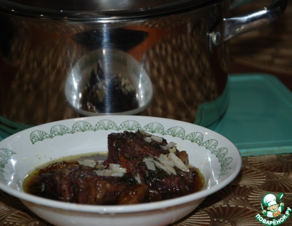 Пьяная говядина в сливах