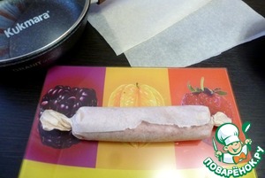 Рулеты с начинкой на сковороде в пергаменте