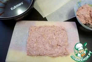 Рулеты с начинкой на сковороде в пергаменте