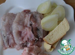 Рыбные котлеты в пикантном томатном соусе