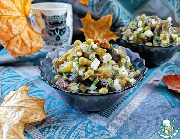 Салат с жареными баклажанами "Фаворит"