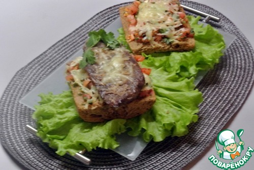 Сэндвич с говядиной и помидорной сальсой