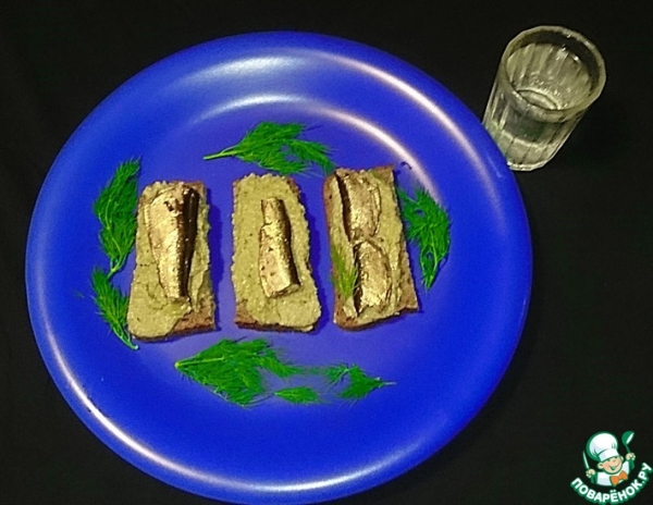 Шпроты с авокадо Шпроты с авокадо