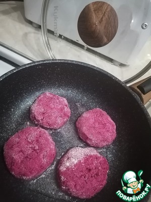 Свекольно-творожные котлеты Свекольно-творожные котлеты