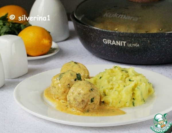 Тефтели в сметанном соусе Тефтели в сметанном соусе