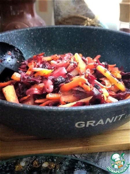 Тёплый жареный салат