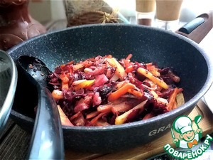 Тёплый жареный салат