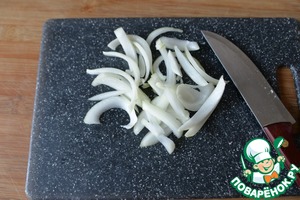 Тушёная капуста с колбасками по-чешски Тушёная капуста с колбасками по-чешски