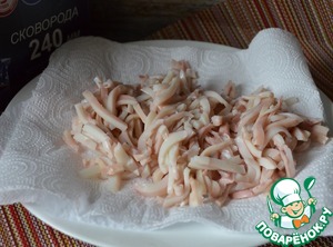 Винегрет с жареными кальмарами