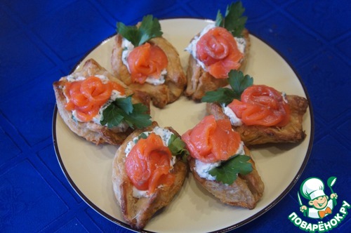 Закусочные лодочки с форелью