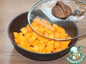 Тыквенно-творожный пирог с яблочной начинкой