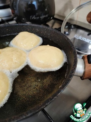 Пончики с джемом и лимонной глазурью