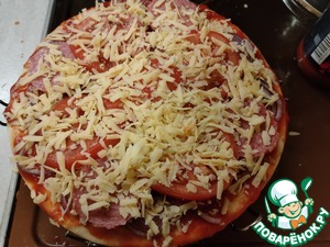 Домашняя пицца из готового теста