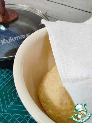 Пончики с джемом и лимонной глазурью