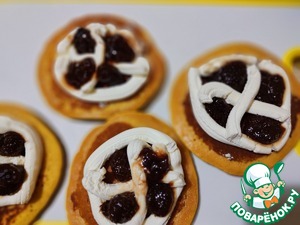 Дораяки морковные кремчиз/клубничка Дораяки морковные кремчиз/клубничка