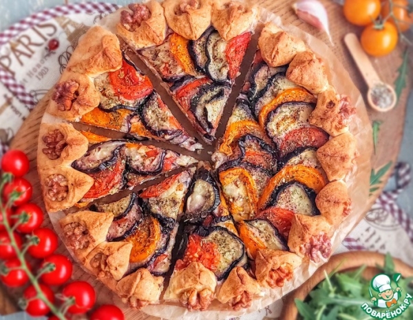 Пирог с творогом и овощами "А-ля рататуй" Пирог с творогом и овощами "А-ля рататуй"