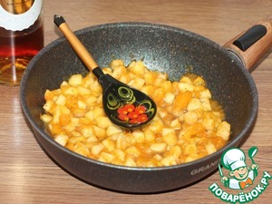 Тыквенно-творожный пирог с яблочной начинкой