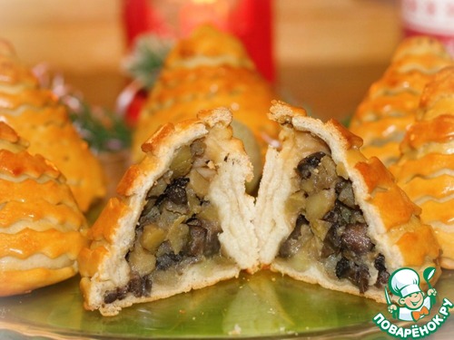 Дрожжевые пирожки с грибной начинкой